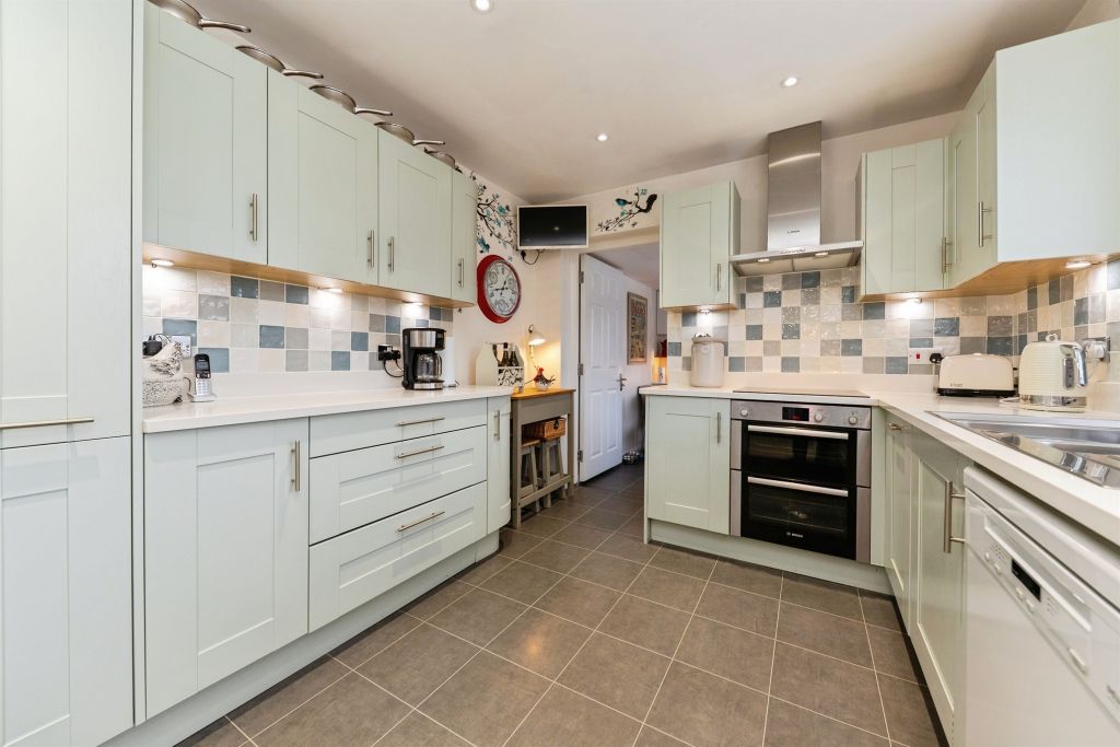 Property photo 3 of 40