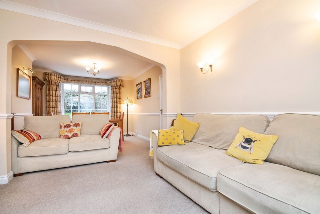 Property photo 2 of 20 Pbox-Img.Jpg