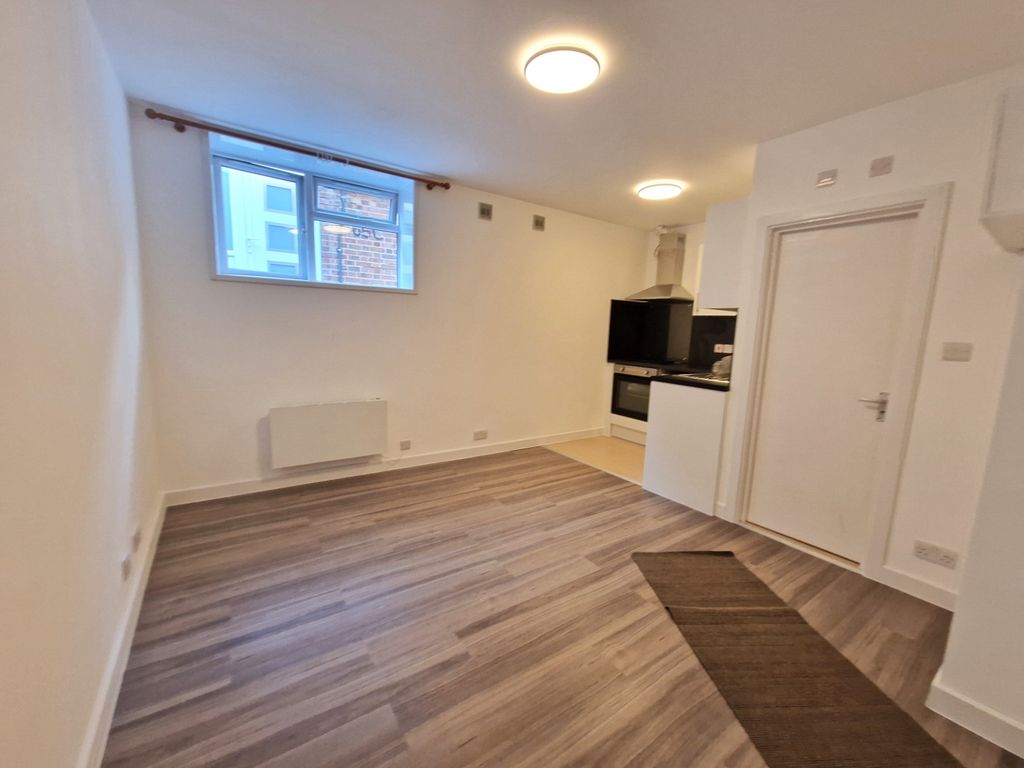 Property photo 2 of 5 20250521_165009