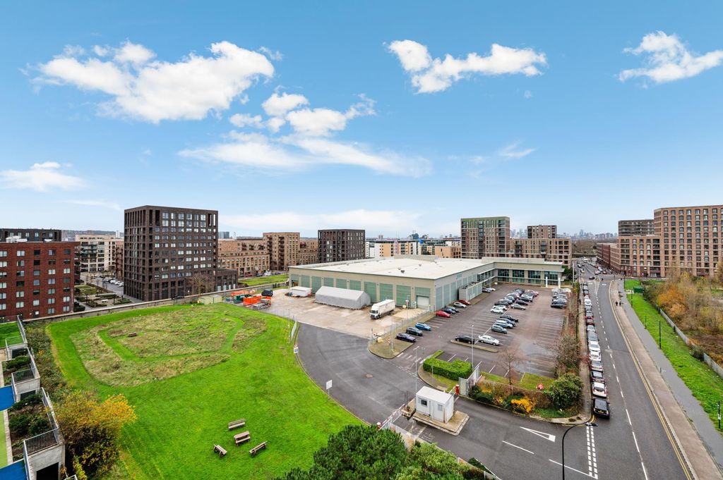 Property photo 2 of 12