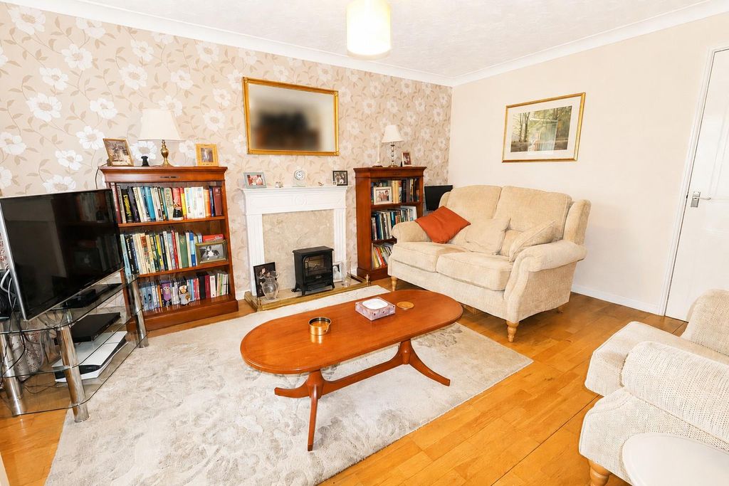 Property photo 2 of 13 ce6A6902-cd23-49Eb-B630-9c1007cd6E88.Jpeg