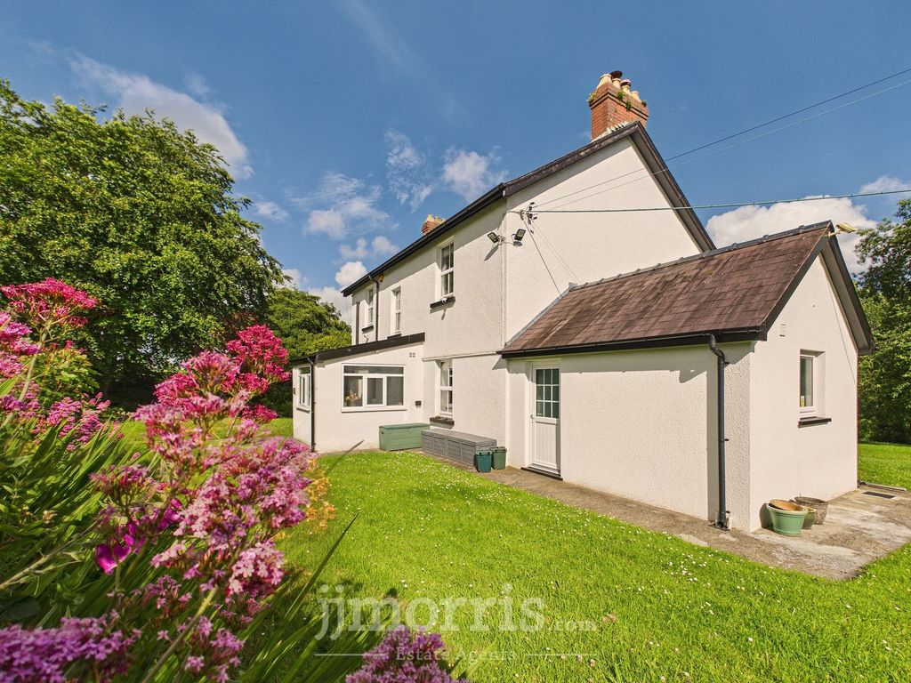 Property photo 3 of 42 4