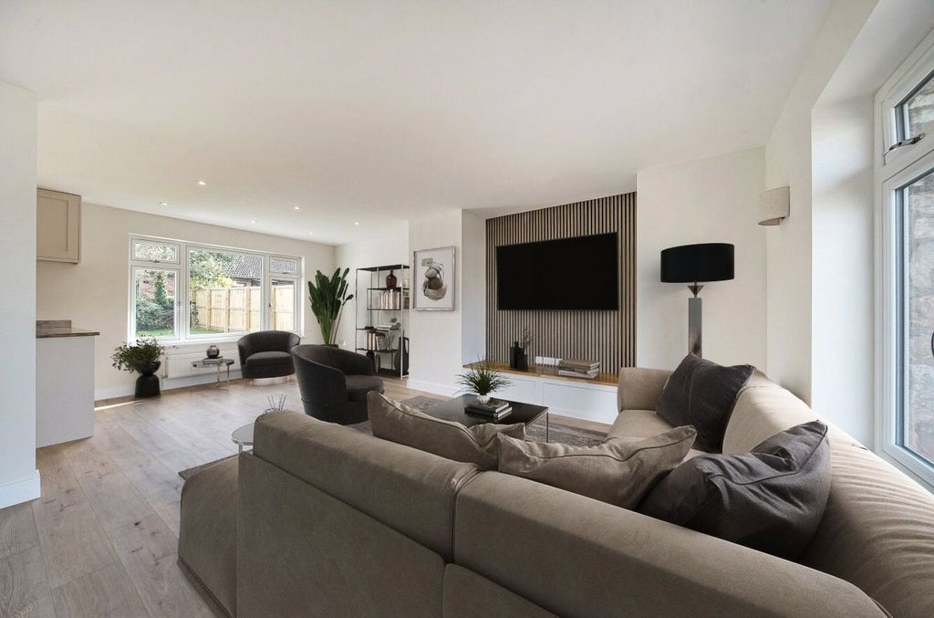 Property photo 3 of 24 Picture No. 29