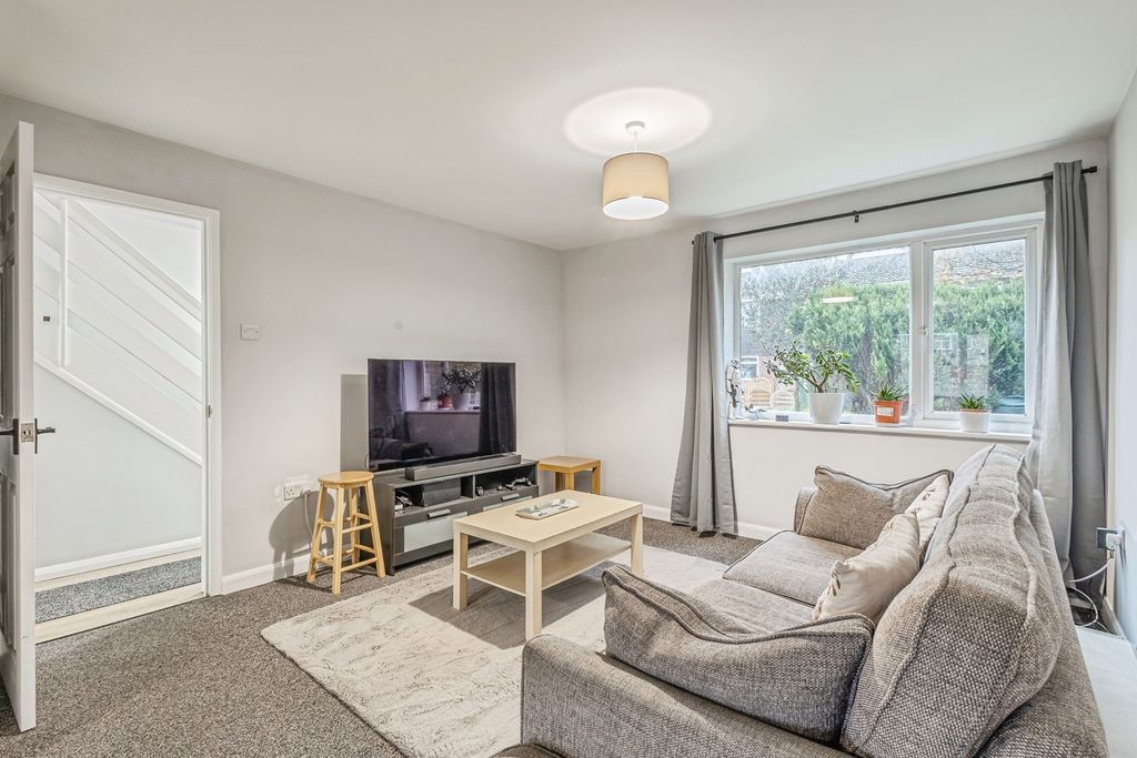 Property photo 2 of 15 Photo