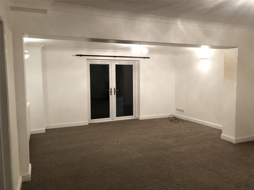 Property photo 3 of 8 Picture No. 03