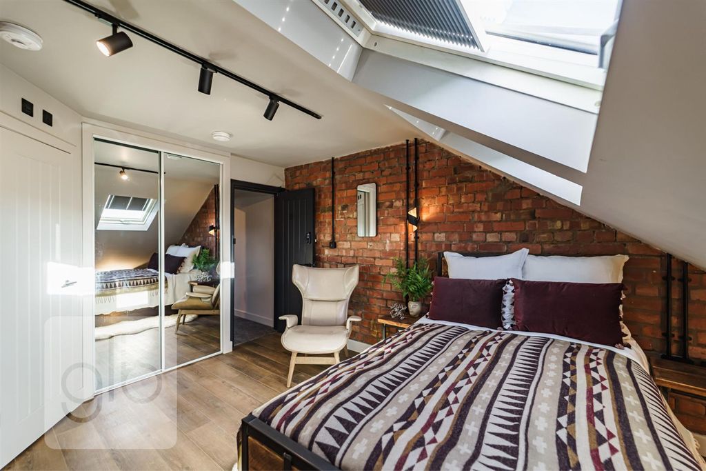 Property photo 1 of 20 4.Png