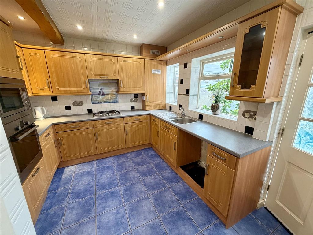 Property photo 2 of 15 Img_2963.Jpg