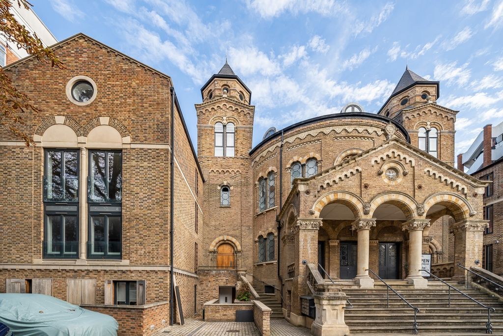 Property photo 1 of 10 1049101 (1)