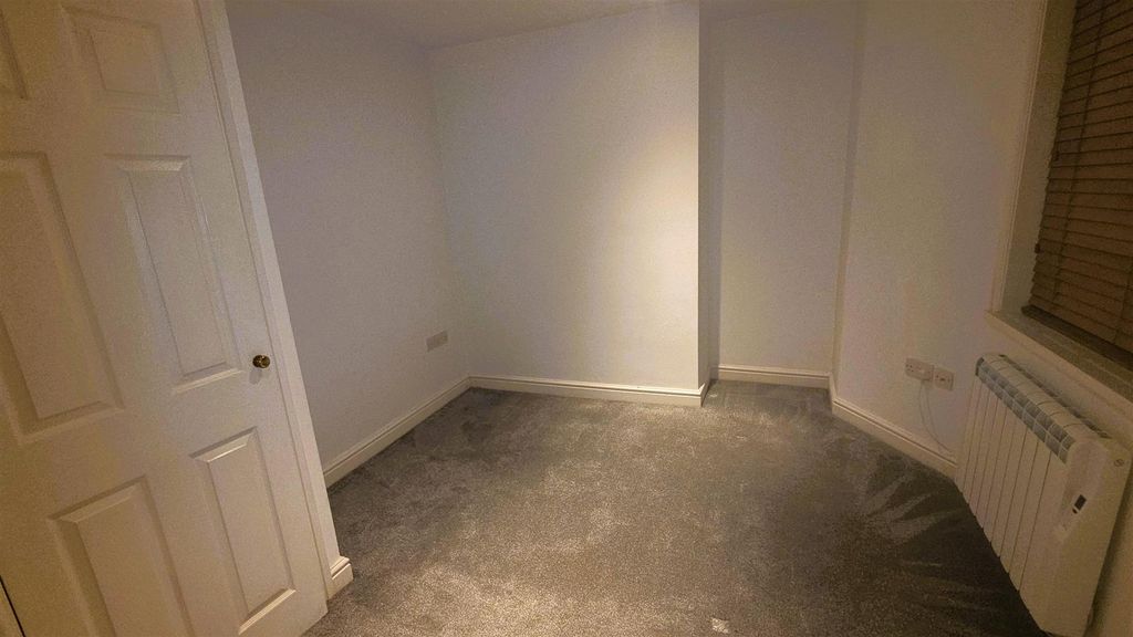 Property photo 3 of 9 20251124_164724.Jpg