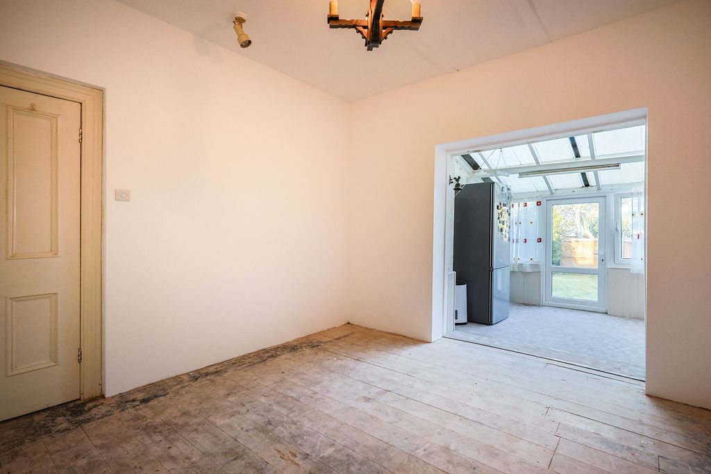 Property photo 3 of 14 Photo 2