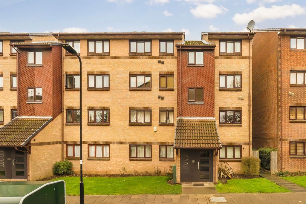 Property photo 1 of 4