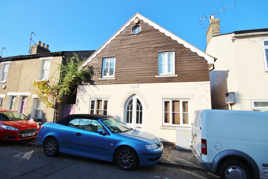 Property photo 1 of 6