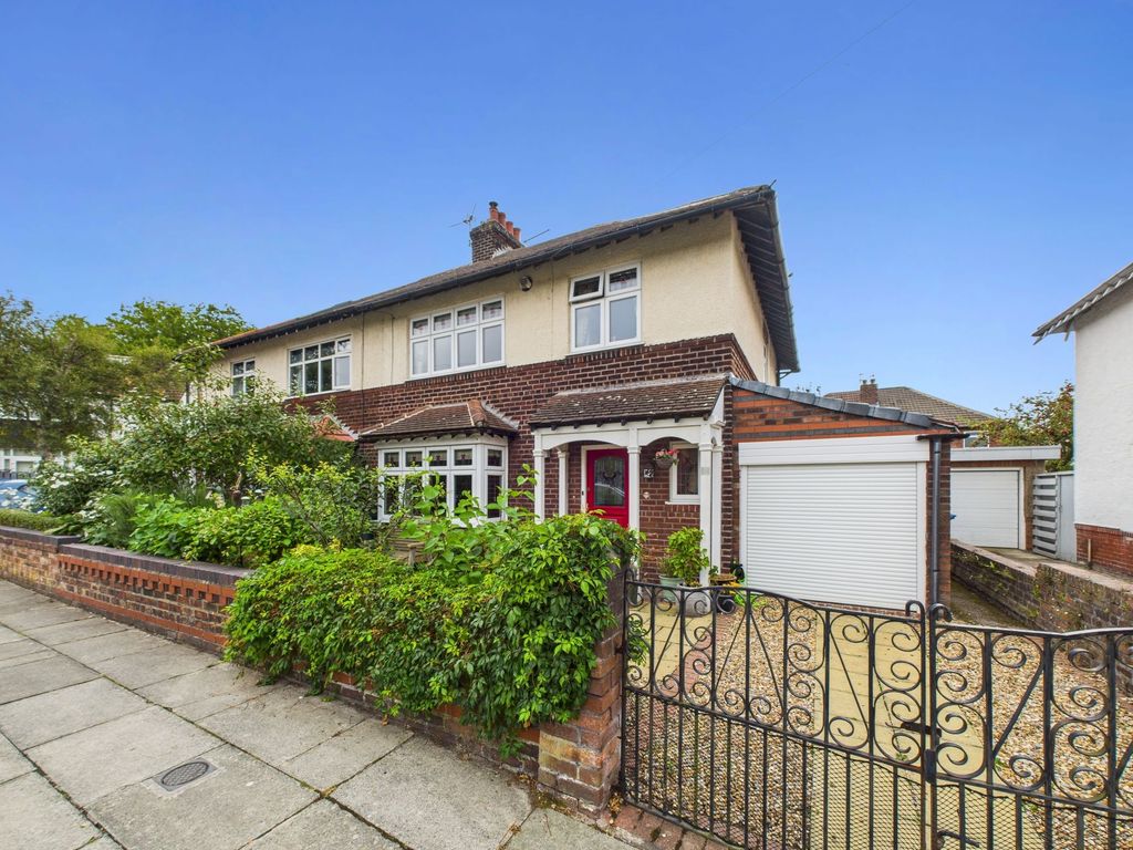 Property photo 1 of 30