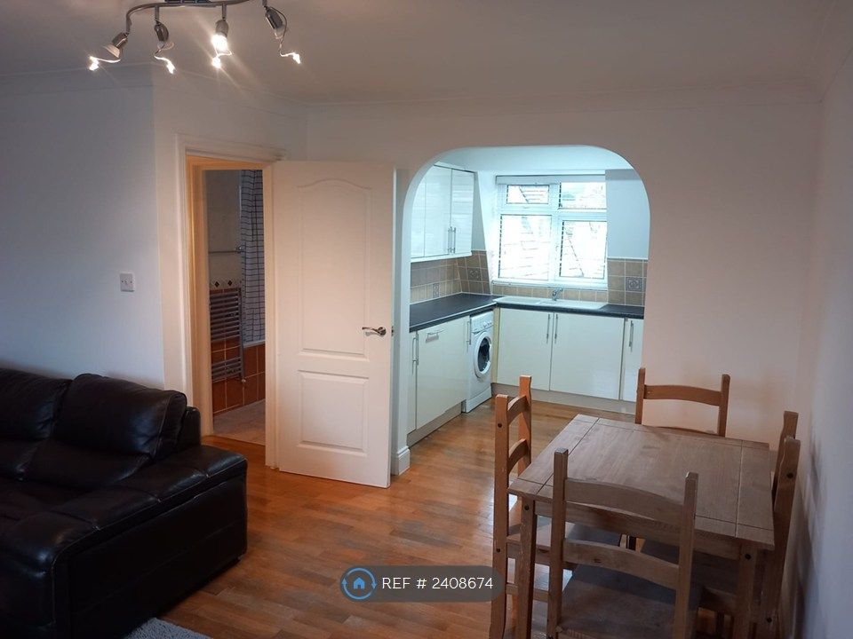 Property photo 3 of 8