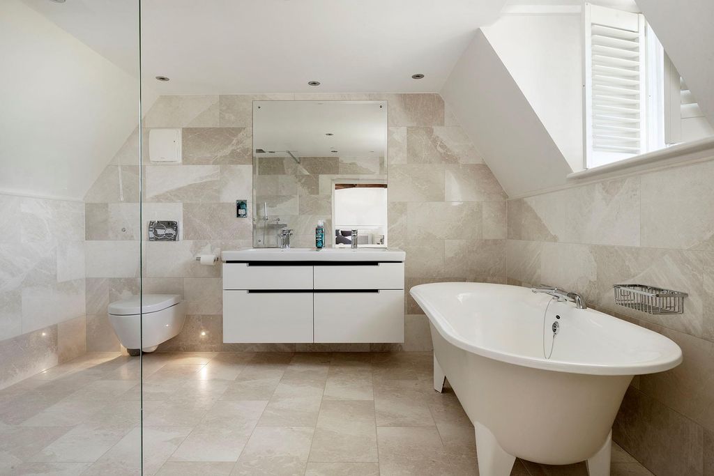 Additional image 18 of 8 bed detached house for saleWood Stanway, Cheltenham, Gloucestershire GL54