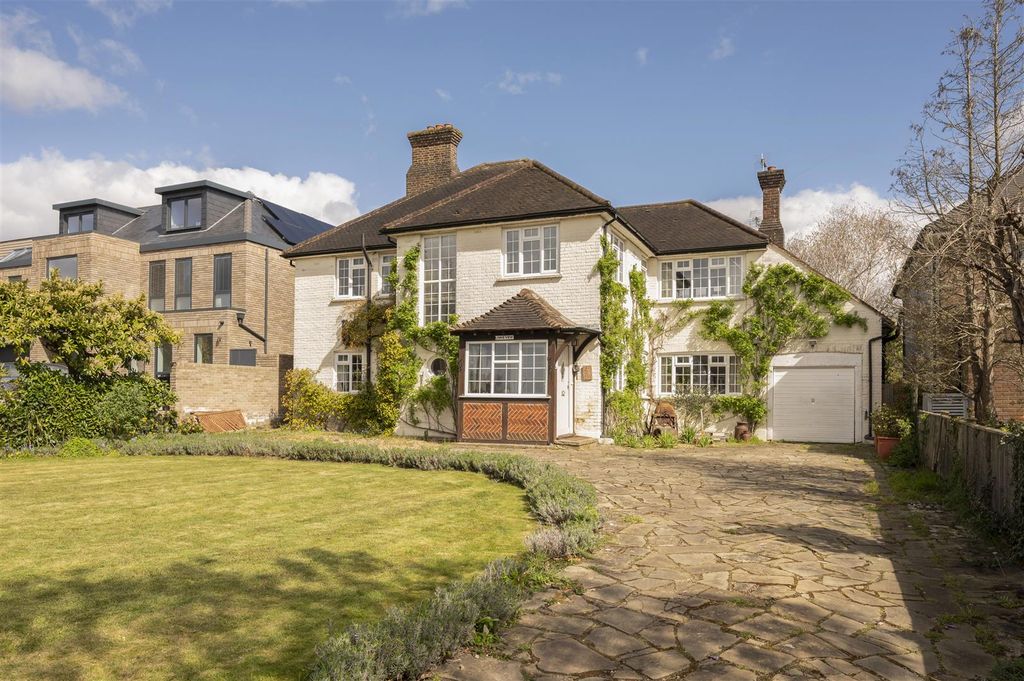 Property photo 1 of 25 Links View Traps Lane -1.Jpg