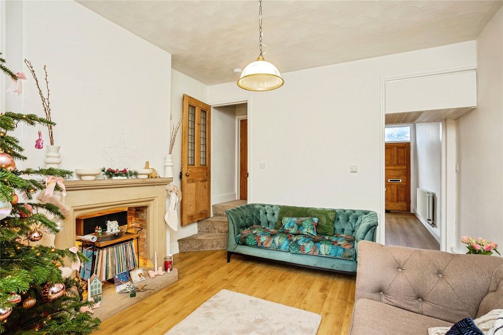 Property photo 3 of 21 Picture No. 28