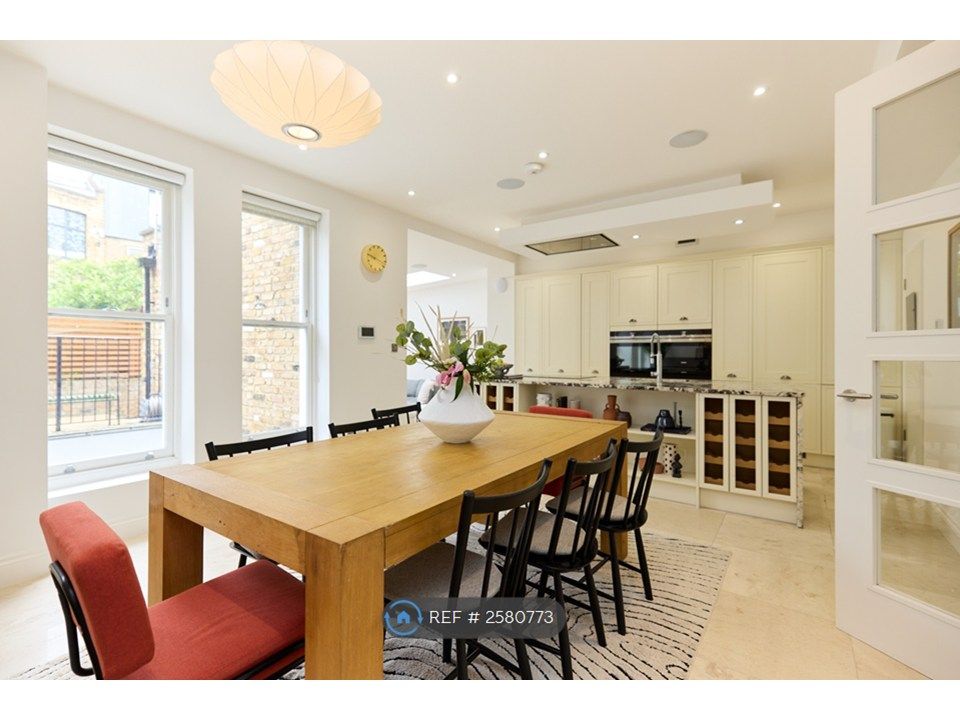 Property photo 1 of 35