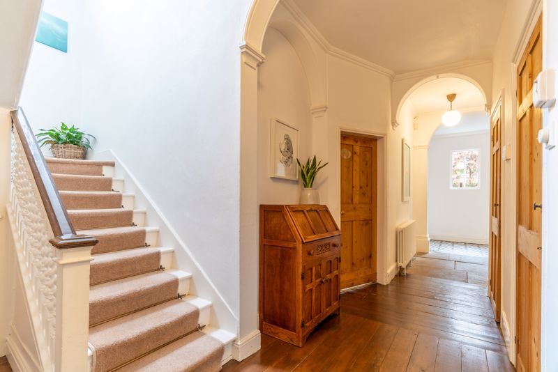 Property photo 3 of 44 Photo 40