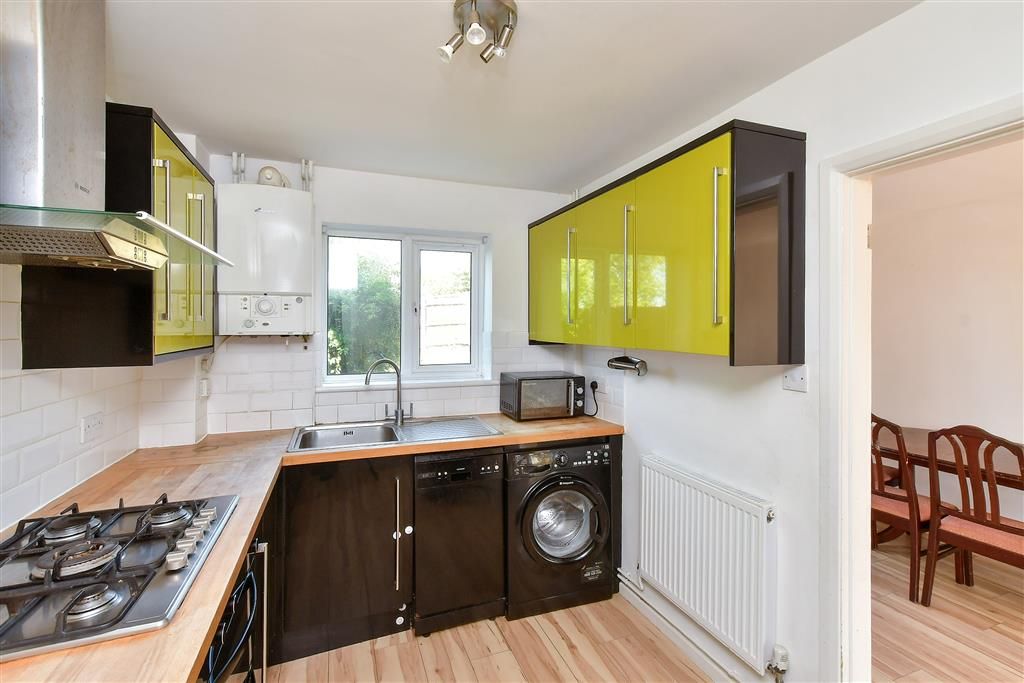 Property photo 2 of 13 Kitchen