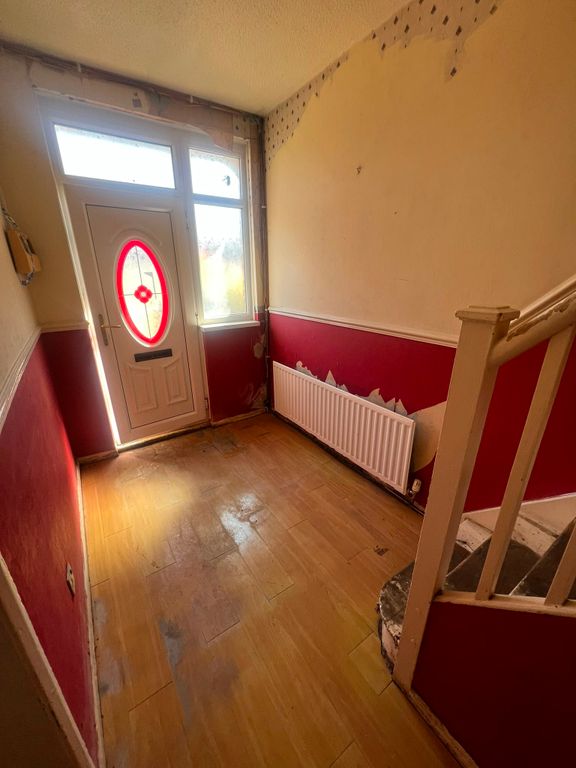 Property photo 2 of 36