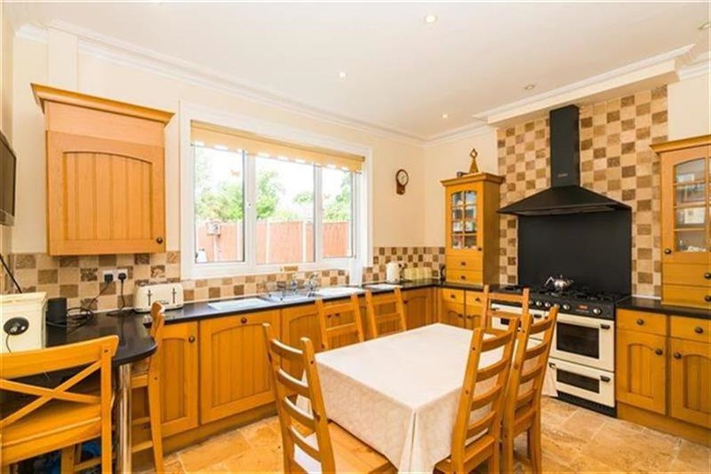 Property photo 1 of 13 (Main)