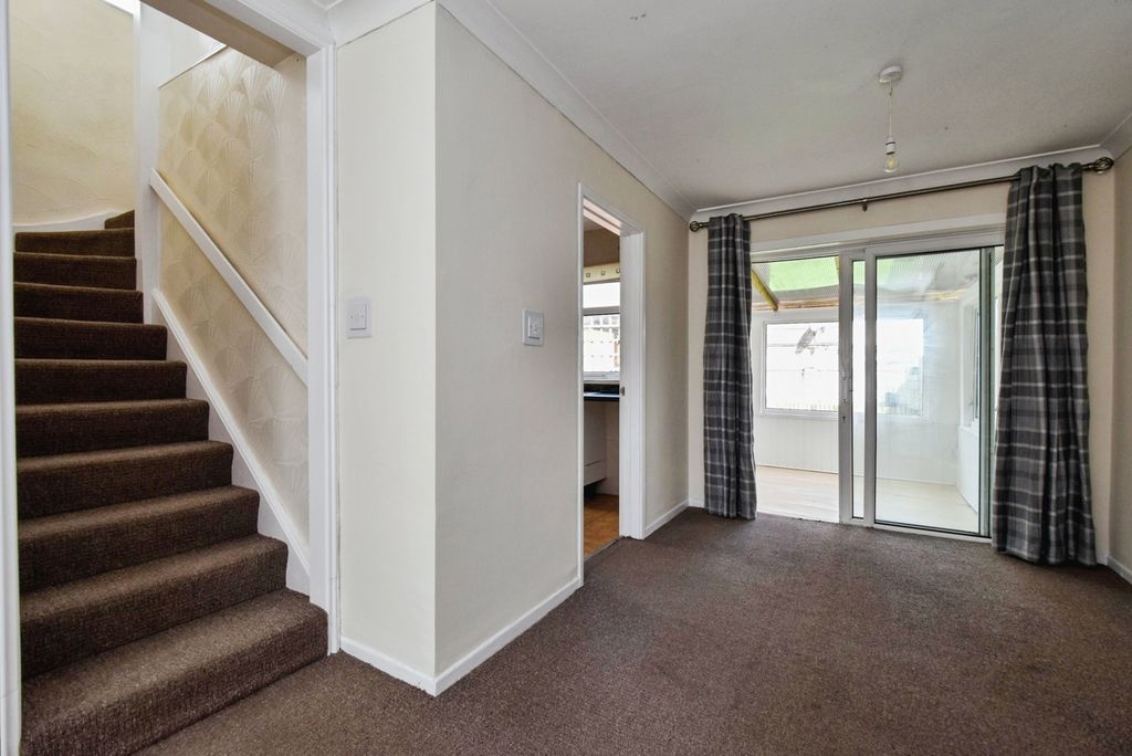 Property photo 2 of 21 Pbox-Img.Jpg