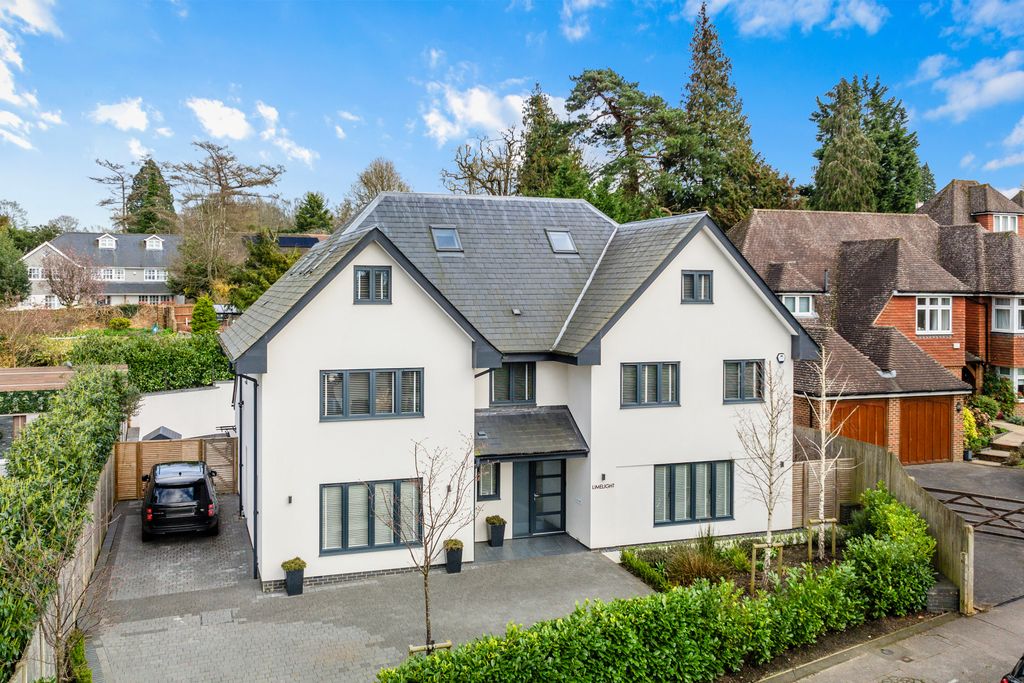 Property photo 1 of 21