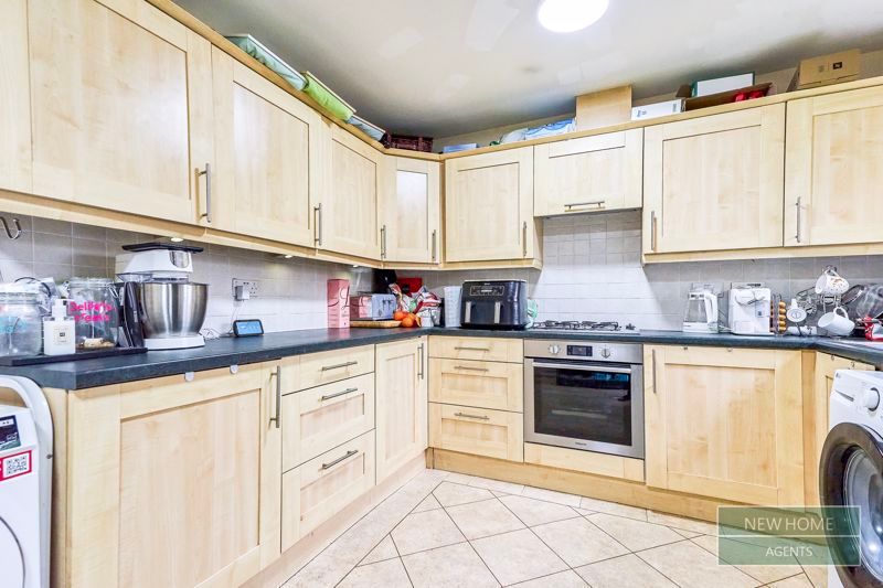 Property photo 2 of 17 Photo 12