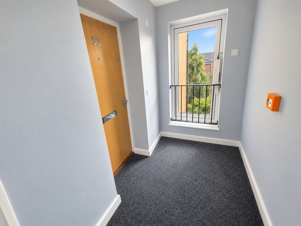 Property photo 2 of 9 5593861