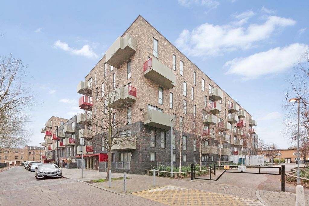 Property photo 1 of 7