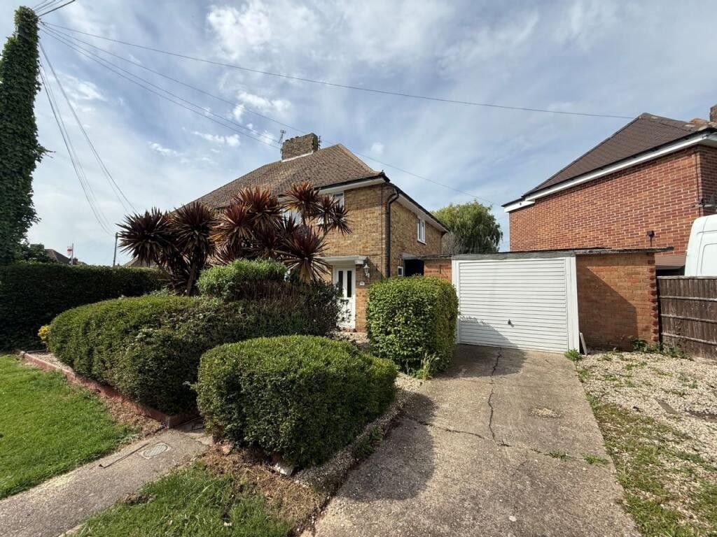 Property photo 2 of 11