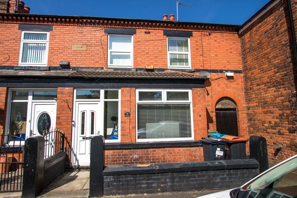 Property photo 1 of 18