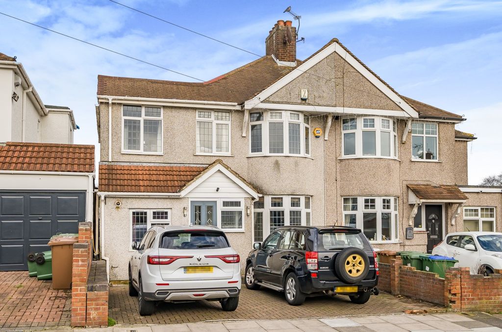 Property photo 1 of 12 961606 (1)