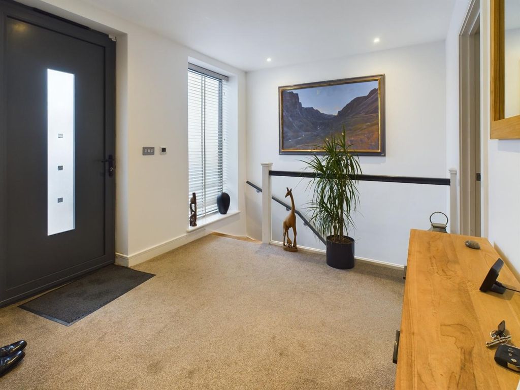 Property photo 3 of 23 Pr0470-Still034.Jpg