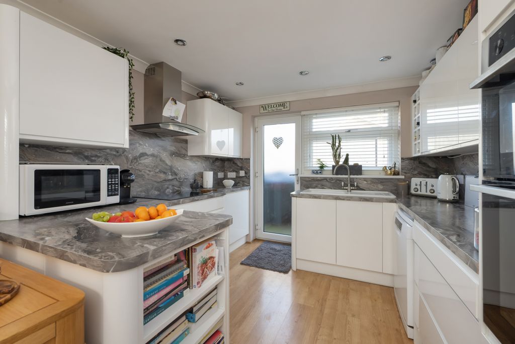 Property photo 3 of 17 Dsc_2893 Copy