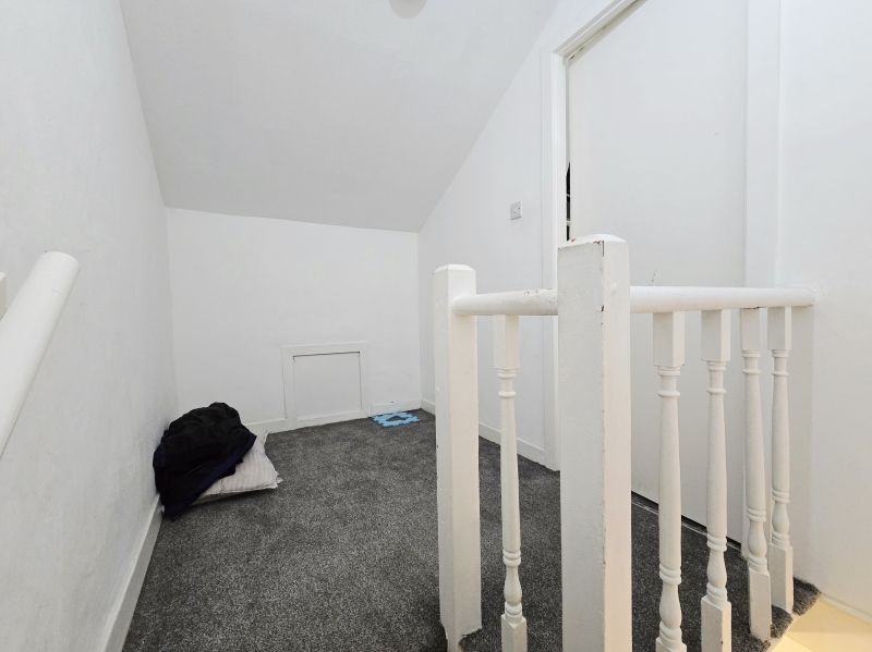 Property photo 3 of 3
