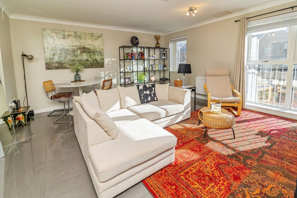 Property photo 3 of 17