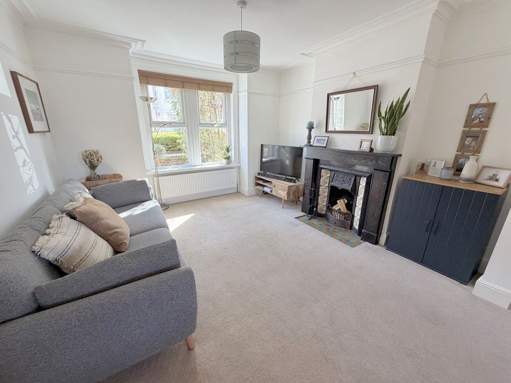 Property photo 3 of 26