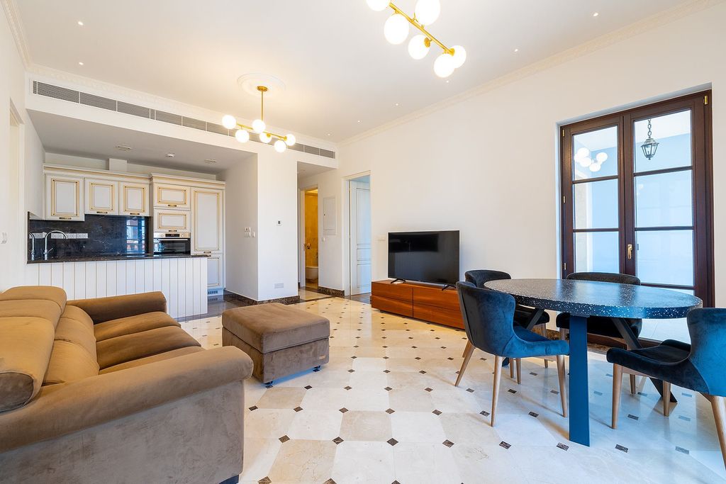 Property photo 3 of 26