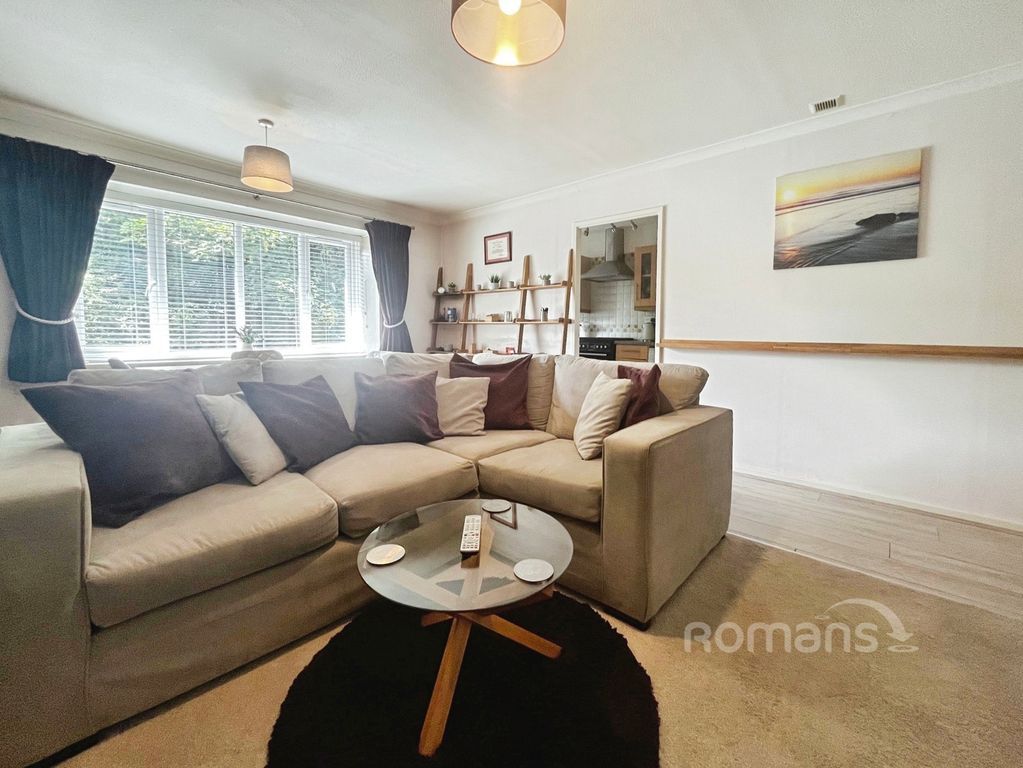 Property photo 3 of 11 Pbox-Img.Jpg