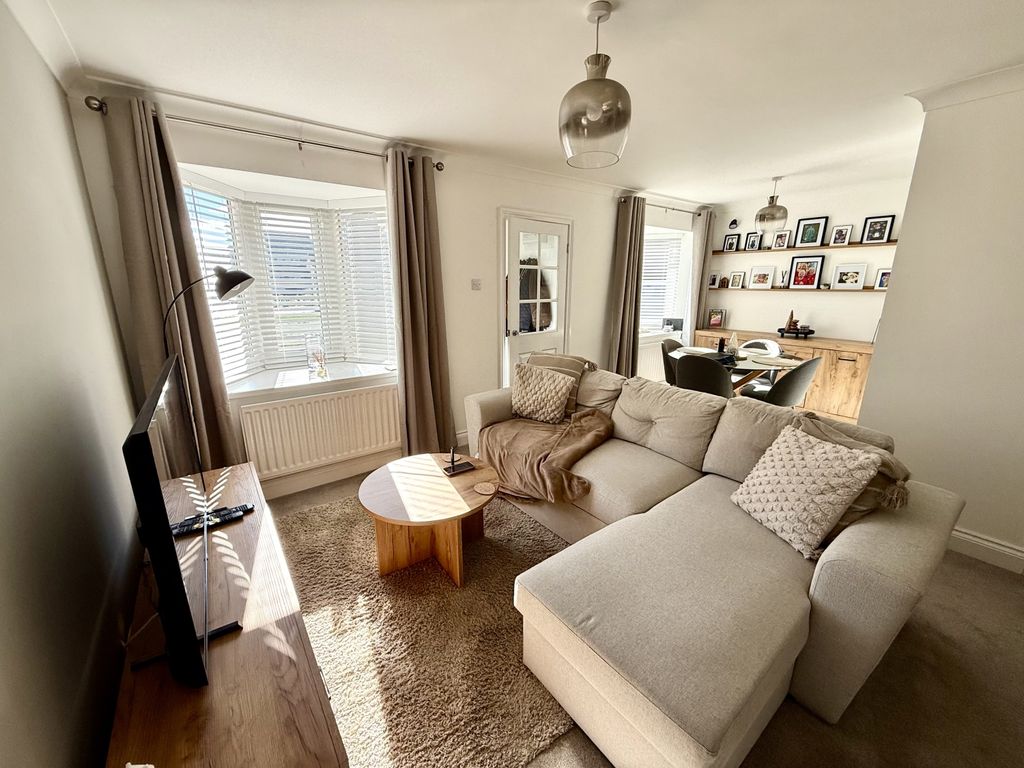 Property photo 2 of 10 Img_0503