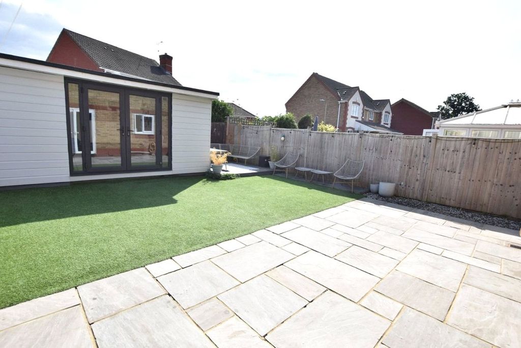Property photo 3 of 13 Picture No. 11