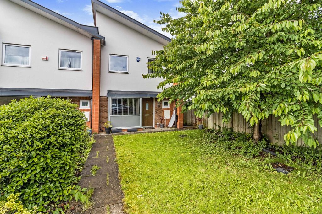 Property photo 1 of 9 Picture No. 10