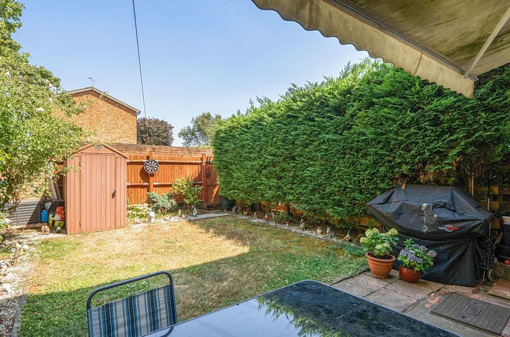 Property photo 3 of 12