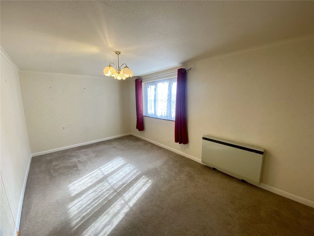 Property photo 2 of 16 Picture No. 19