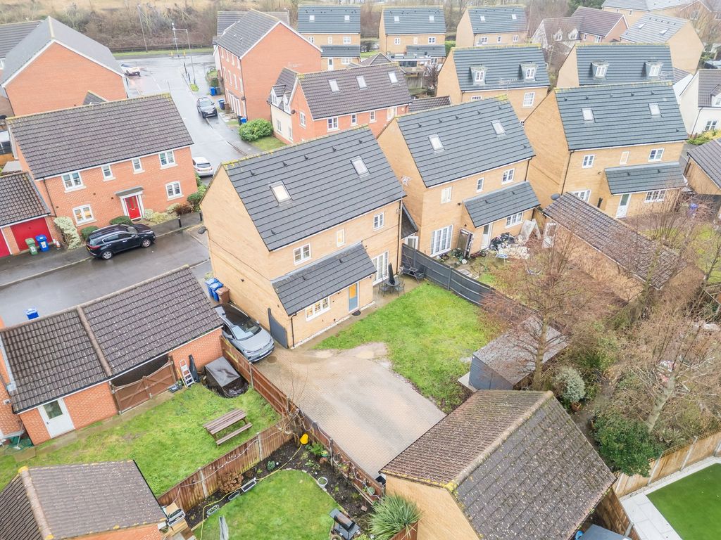 Property photo 1 of 32