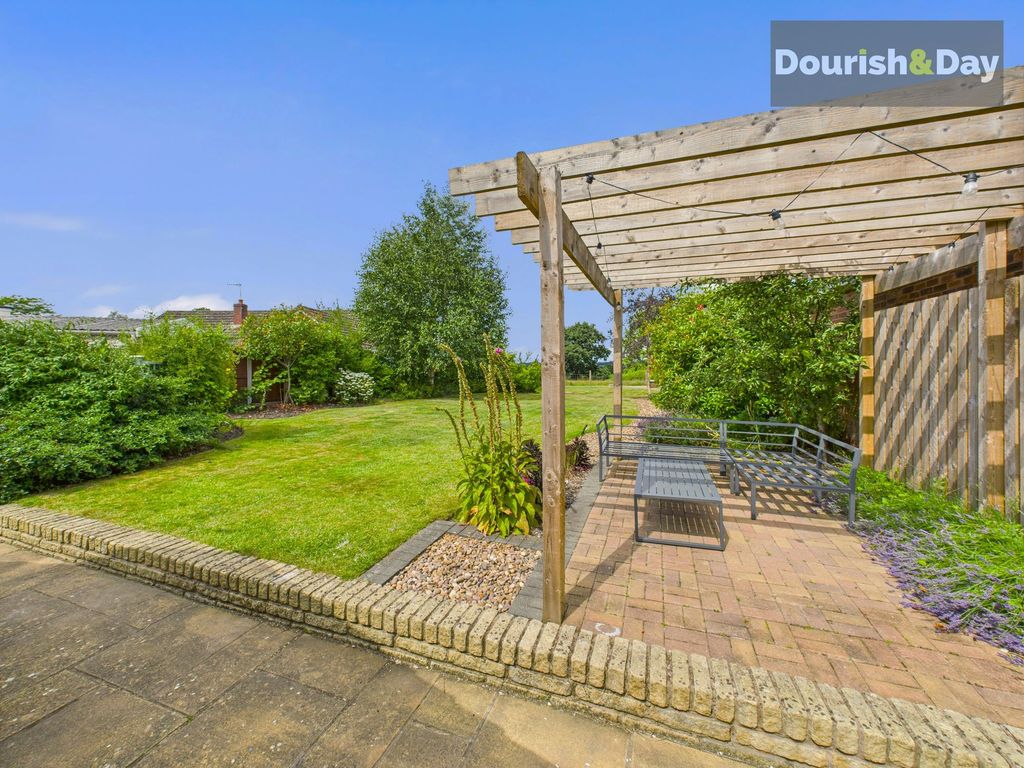 Property photo 3 of 39