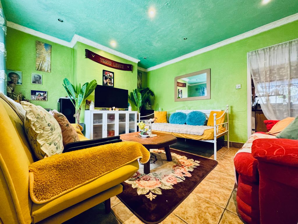Property photo 2 of 10