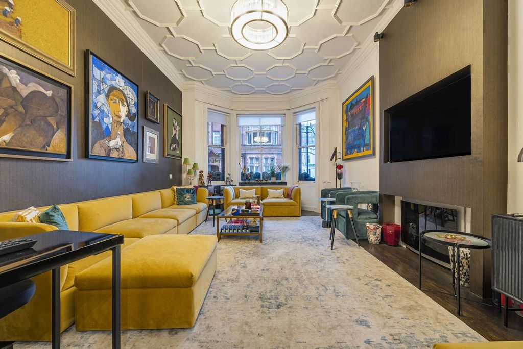 Property photo 3 of 21